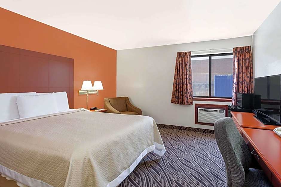 Days Inn by Wyndham Dyersburg