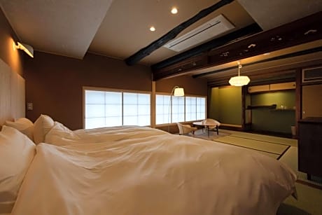 Twin Room with Tatami Floor 102 -CHAYA-
