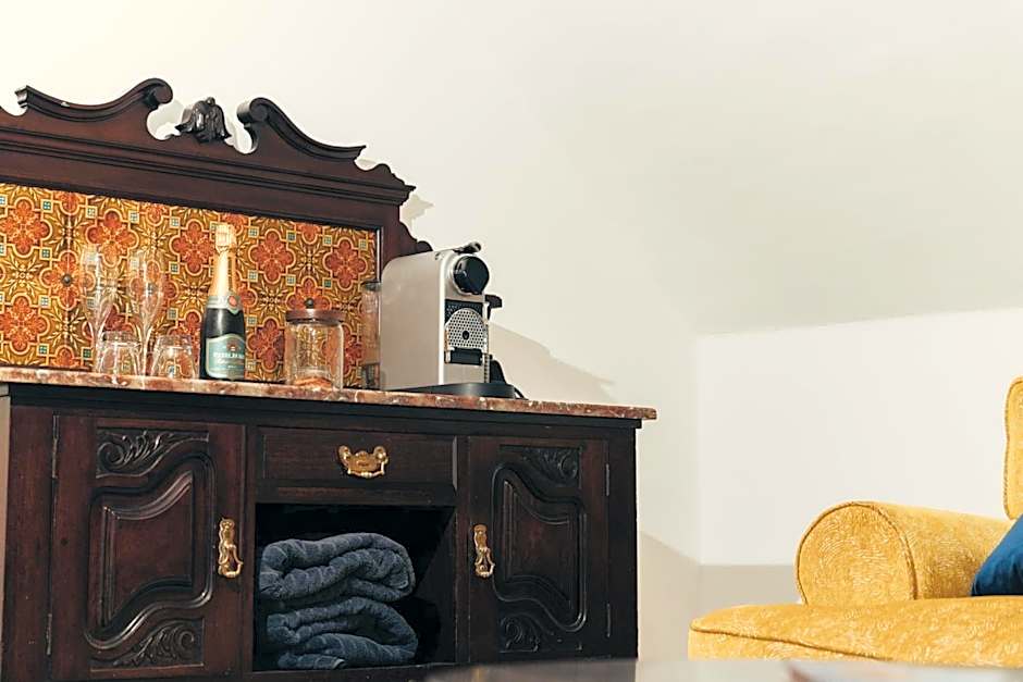 Les Chambres Guest House