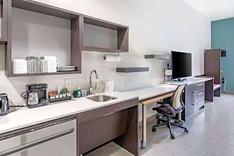 1 King Bed 1 Bedroom Suite