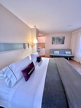 Hotel Living 55