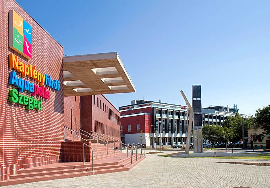 Hunguest Szeged - ex Forrás