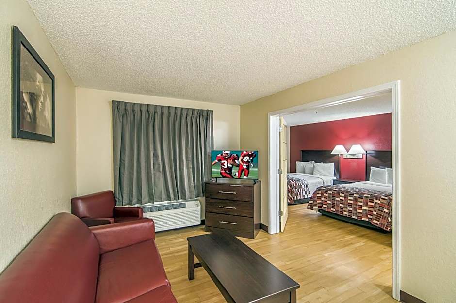 Red Roof Inn & Suites Pensacola East - Milton