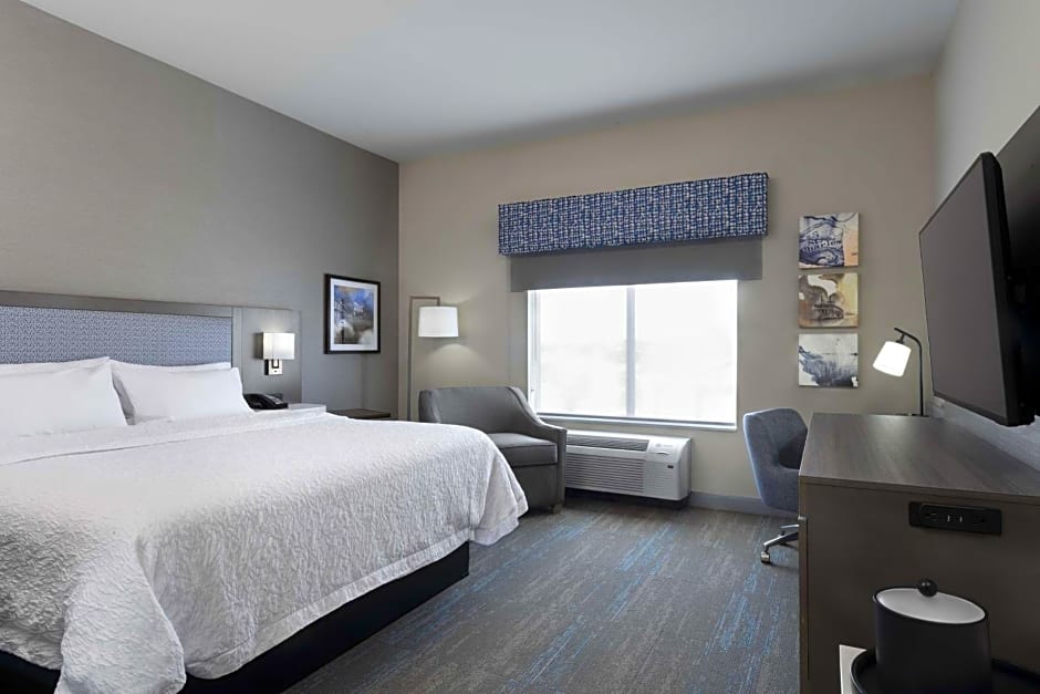 Hampton Inn By Hilton & Suites St. Charles Old Town Area, MO