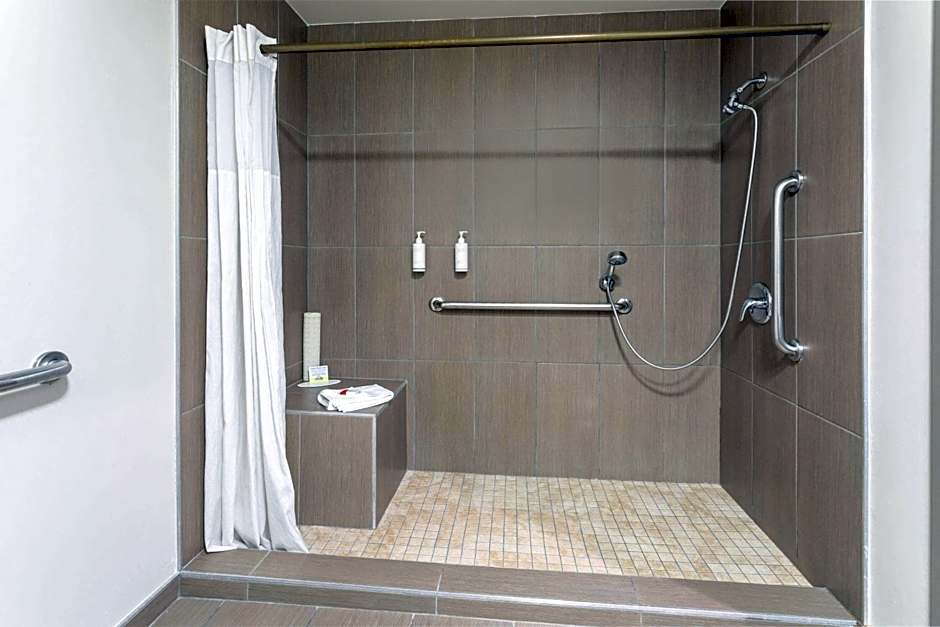 Days Inn by Wyndham Santa Monica