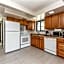 Oyster Bay Inn & Suites