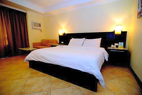 Mo2 Westown Hotel Mandalagan