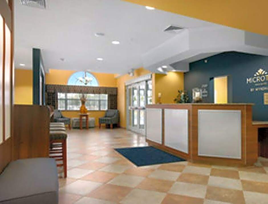 Microtel Inn & Suites By Wyndham Chili/Rochester Airport