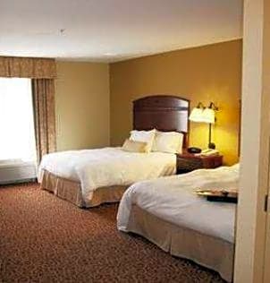 Hampton Inn and Suites Alexandria