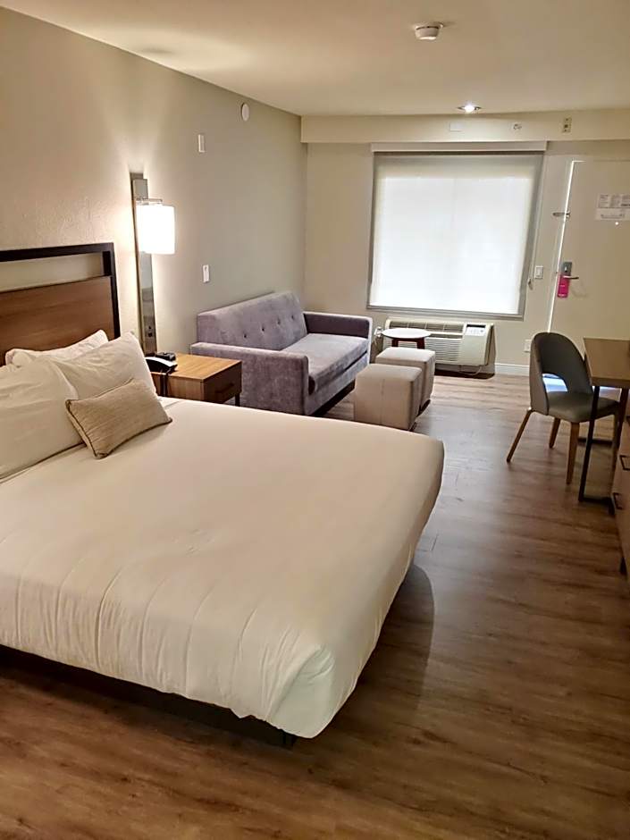 Wyndham Garden San Diego Near Seaworld