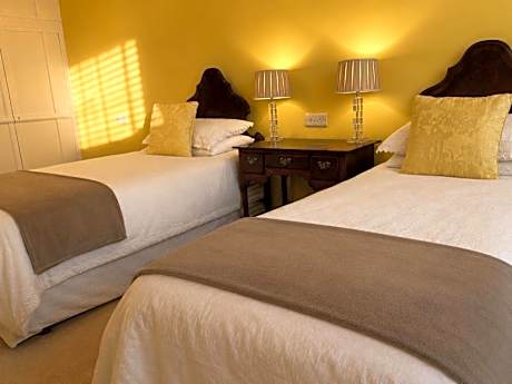 Twin Room (no dogs)