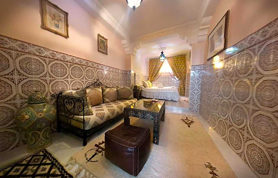 Riad Atika Mek