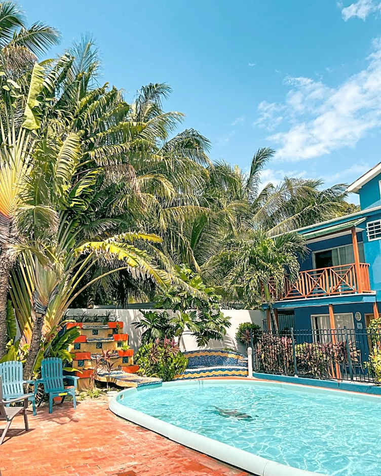 Hotel Cocoplum Beach