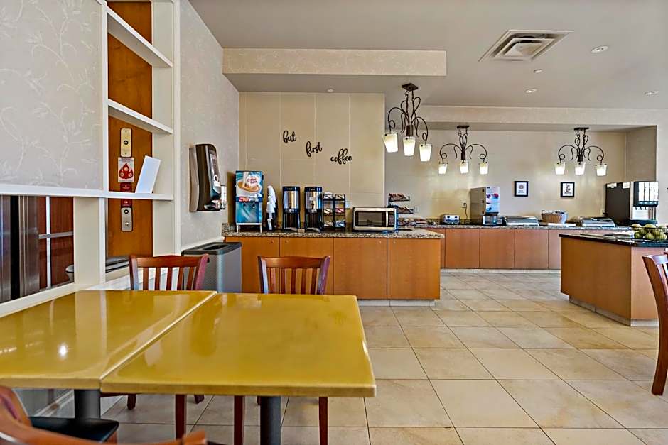 The Inn at Charles Town / Hollywood Casino