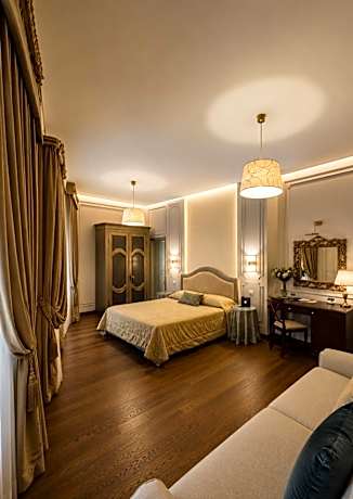 Premium Suite