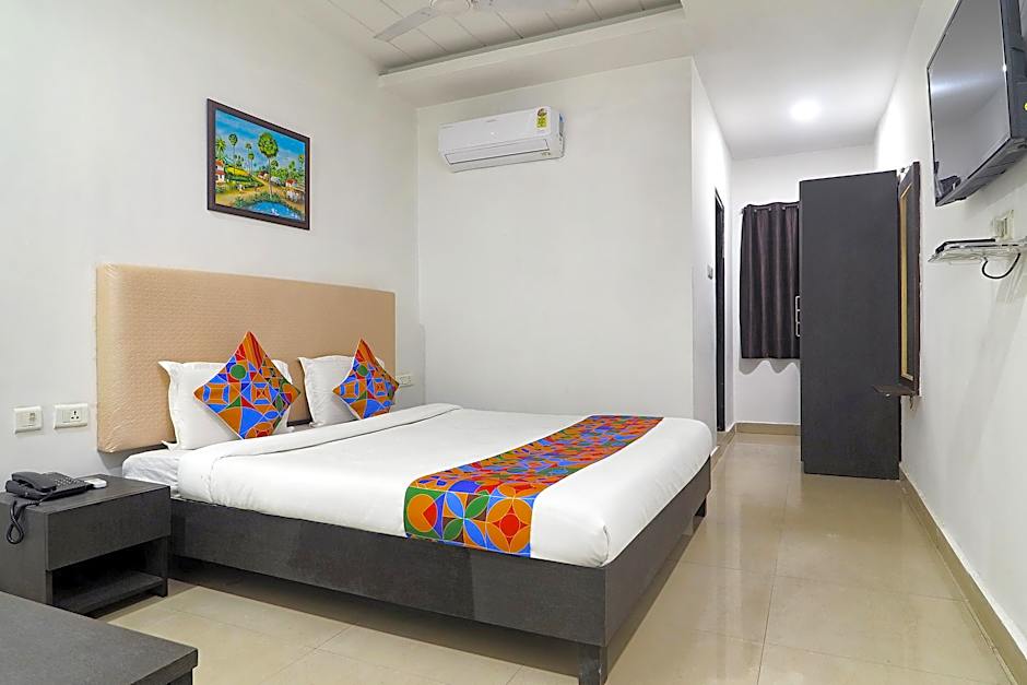 Elegant Rooms by Fabhotels – Hyderabad, 