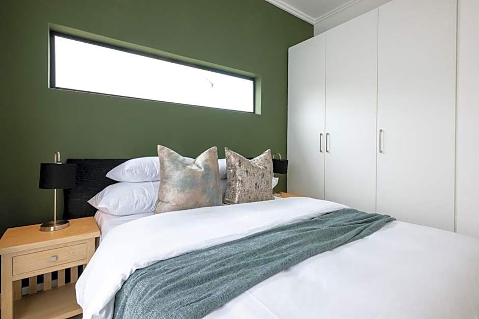 Upmarket Stunner in Ballito 360 with Inverter