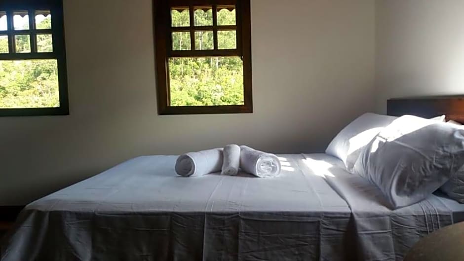 Caminhos da Serra do Tabuleiro - Chalé do Lago