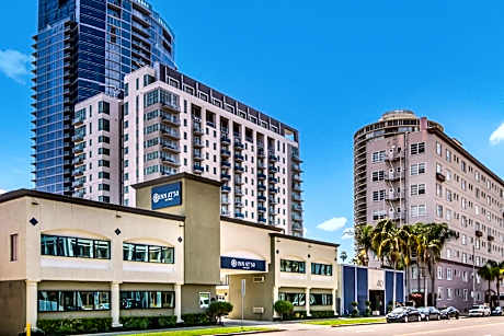 Inn at 50 - Long Beach Convention Center