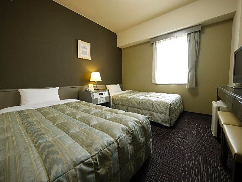 Hotel Route Inn Toyamaekimae