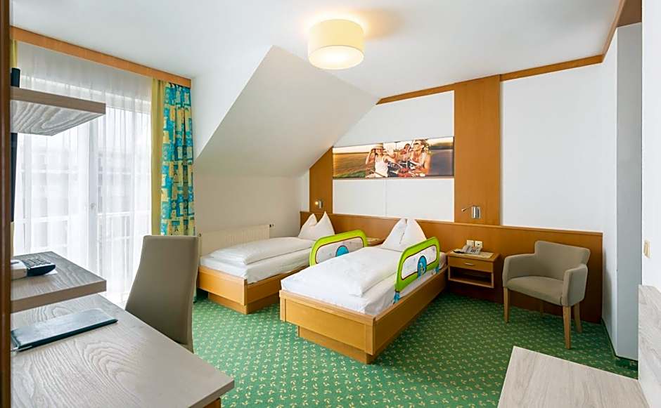 Thermenhotel Kurz