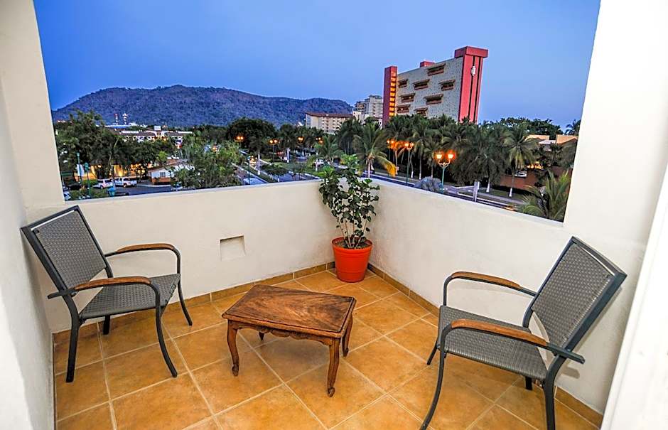 Hotel Suites Ixtapa Plaza