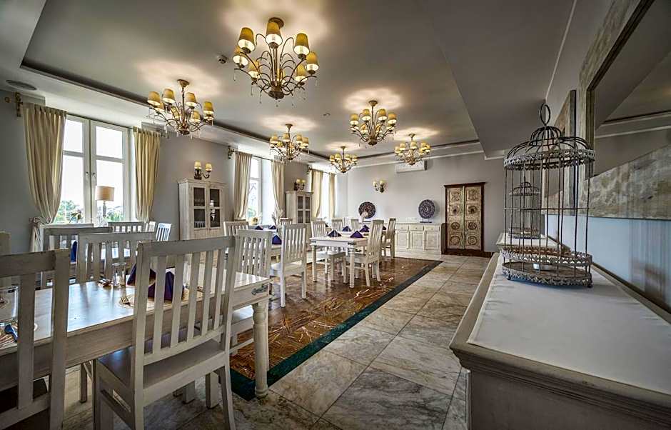 Orient Palace