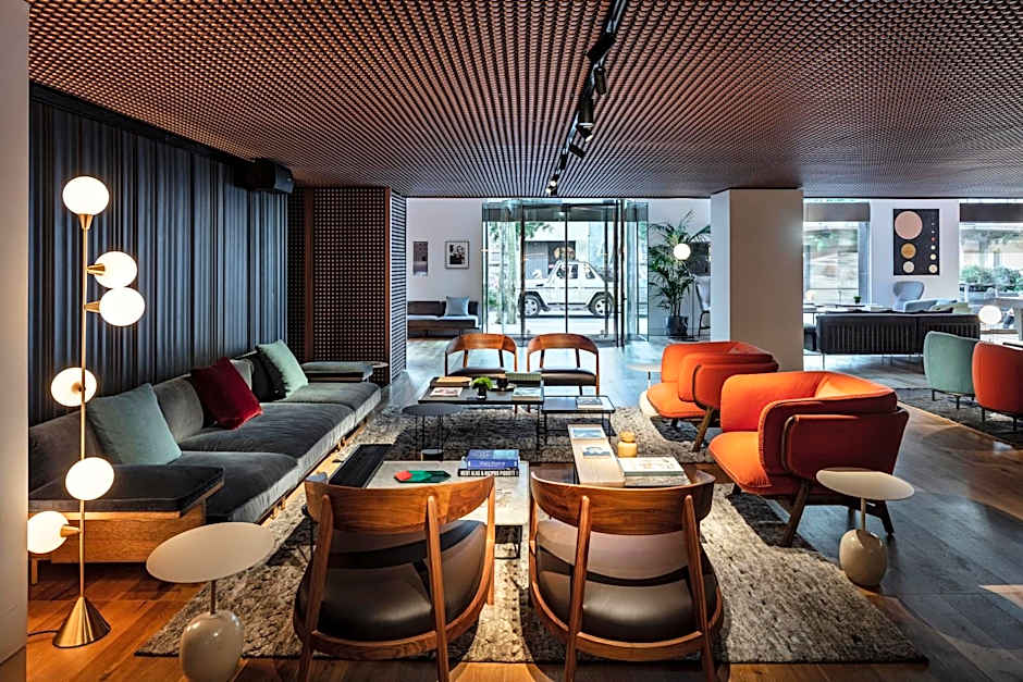 Sir Victor Hotel