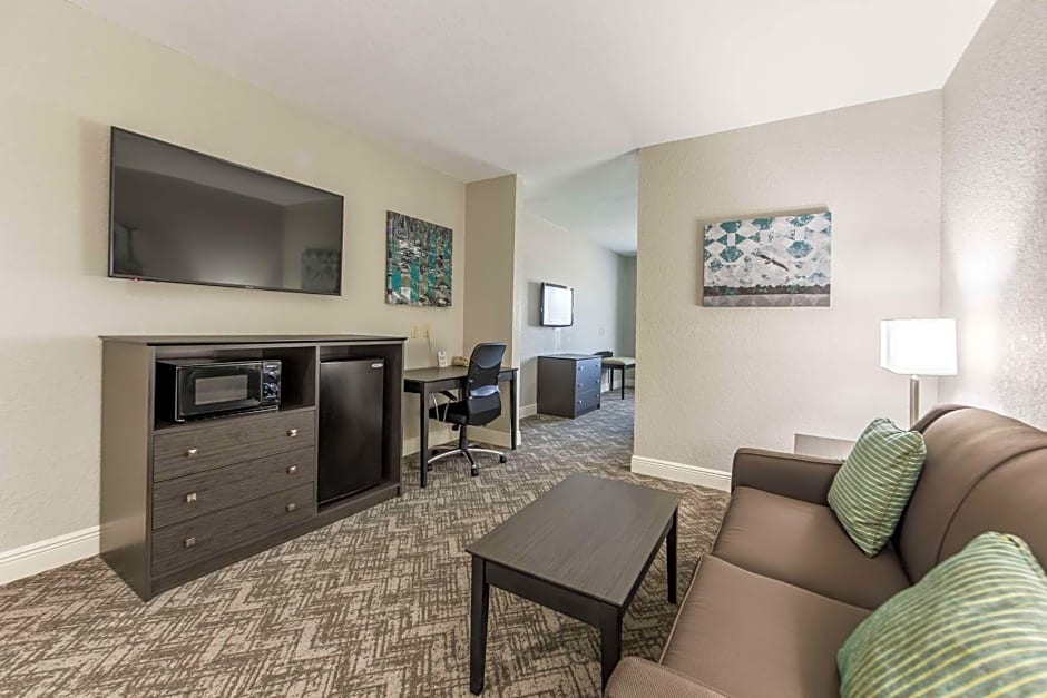 Best Western Plus Sebastian Hotel & Suites