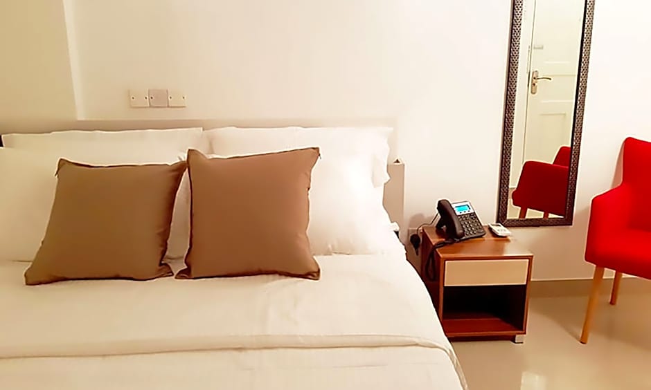 Amina Residency - Luxury Stay