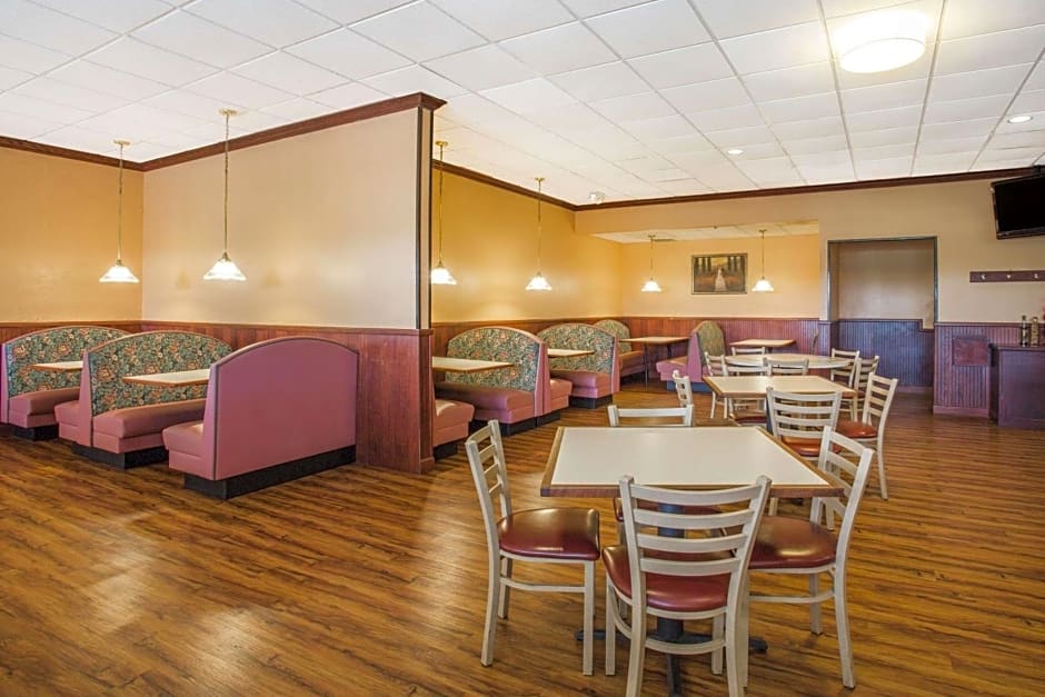 Ramada by Wyndham Wytheville