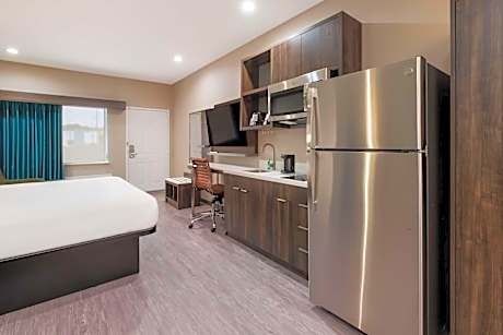 King Suite with Sofa Bed