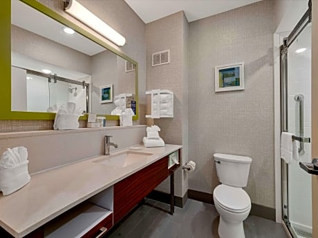 1 King Accessible Tub Non-Smoking