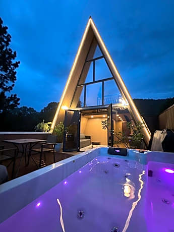 La Estela NatureSuite