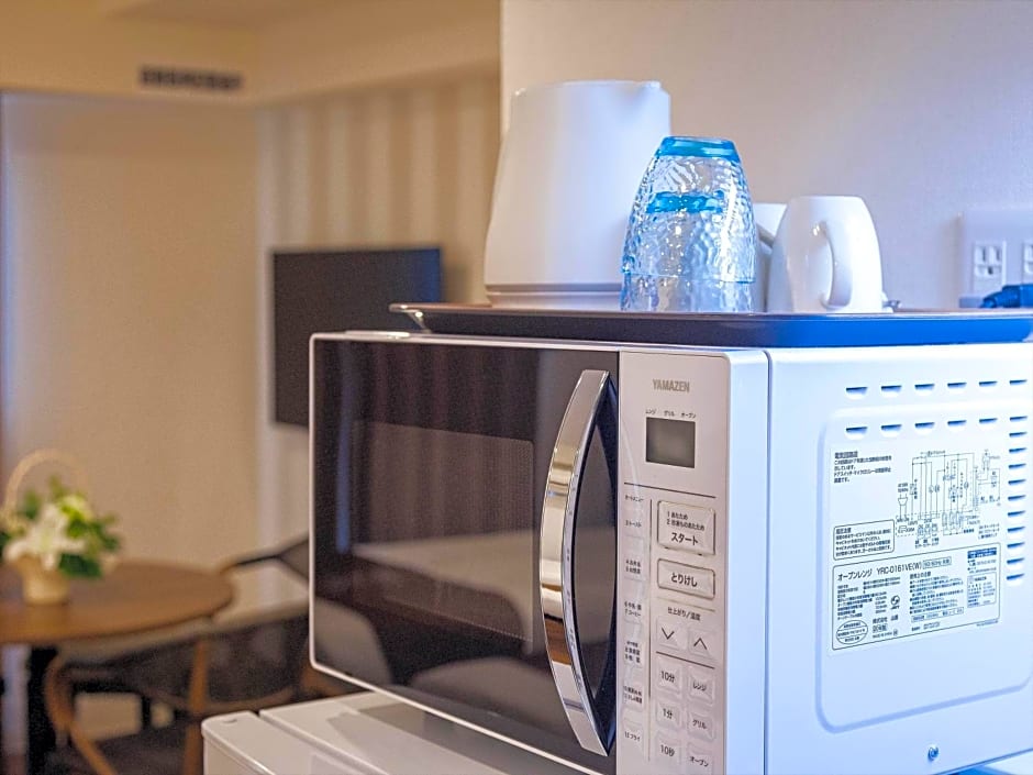 Kariyushi COndominium Resort Naha Living Inn Asahibashiekimae Annex and Premier