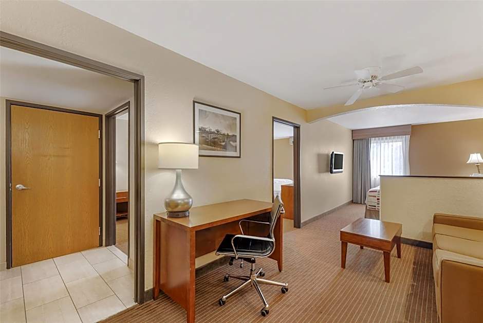 Best Western Alamo Suites