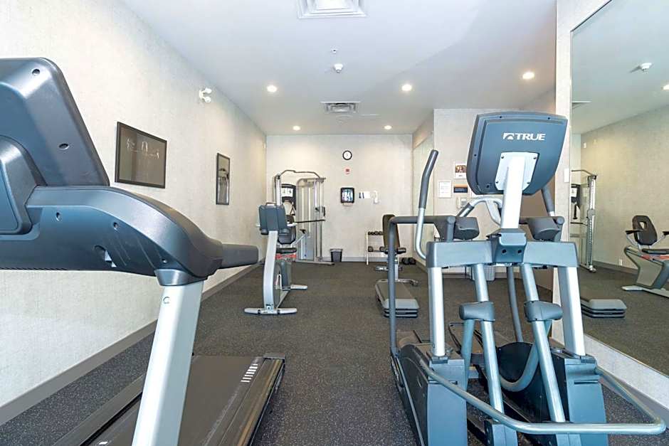Sandman Hotel & Suites Regina