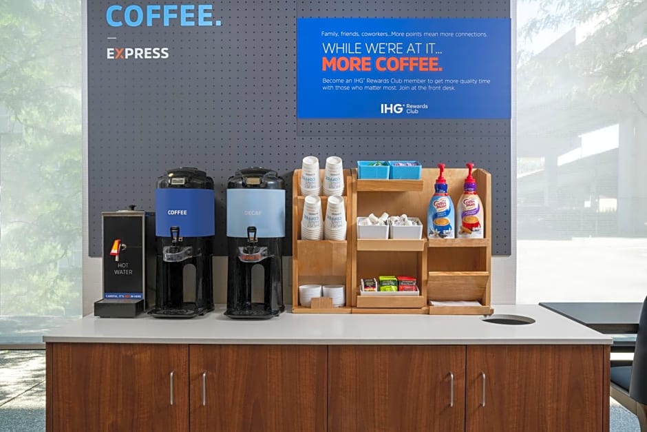 Holiday Inn Express & Suites Pittsburgh North Shore By IHG