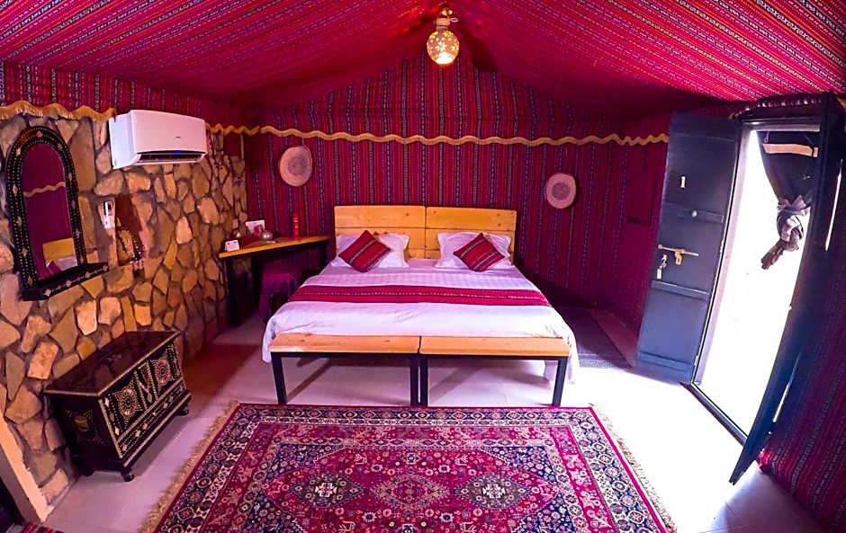 Sama al Wasil Desert Camp