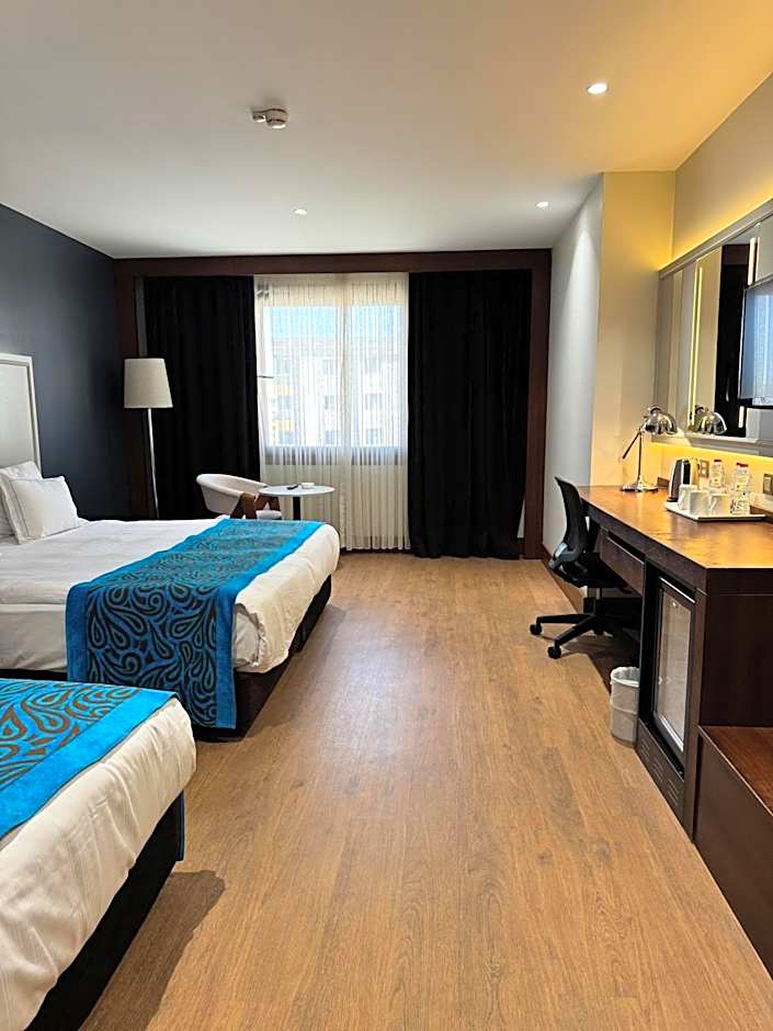 Teymur Continental Hotel