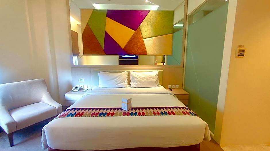 WThree Premier Hotel