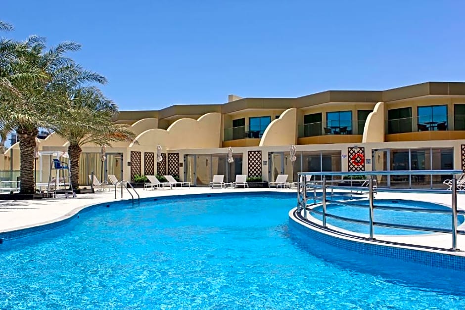 Grand Swiss-Belhotel Waterfront Seef