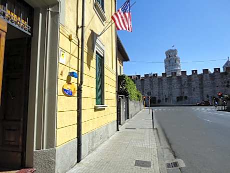 Hostel Pisa Tower