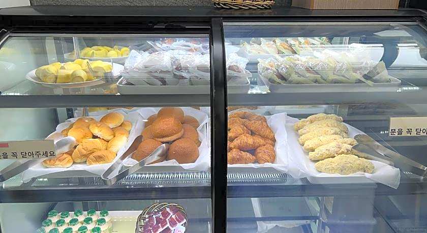 Hound Hotel Suncheon station