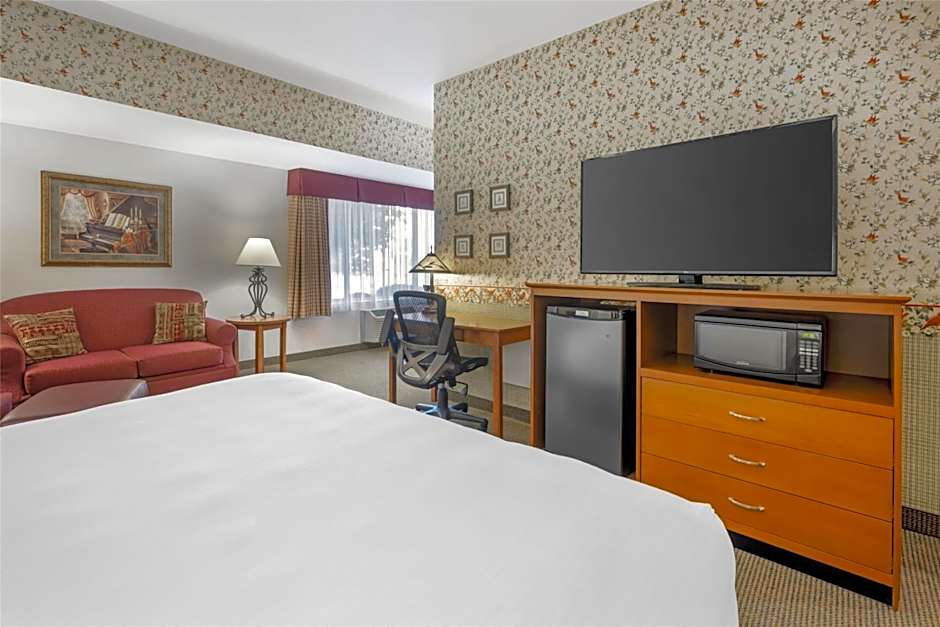 Best Western Bronco Inn