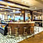 Courtyard by Marriott Anaheim Theme Park Entrance