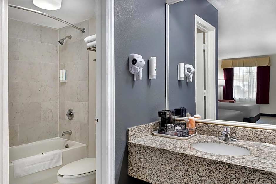 Quality Inn