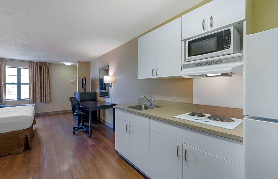 Extended Stay America Suites - Orange County - Katella Ave.