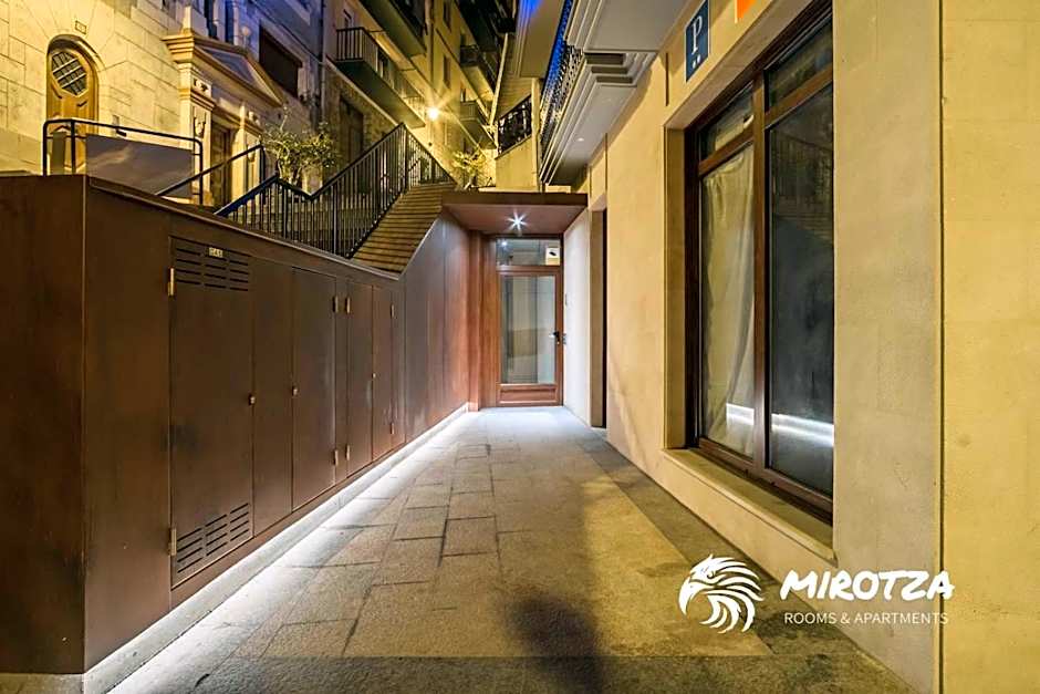 MIROTZA ROOMS AND APARTMENTS