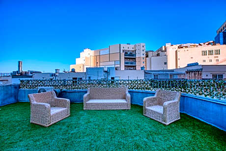 Bookarest Hostel Malta